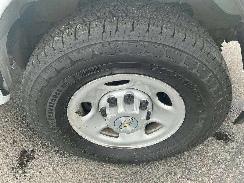 2023 Chevrolet Express Cargo Van