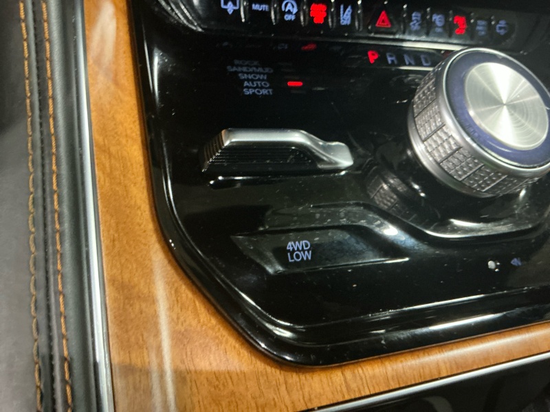 2024 Jeep Grand Wagoneer L