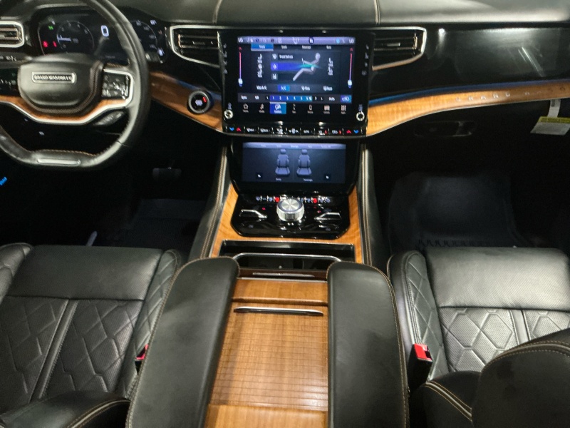 2024 Jeep Grand Wagoneer L