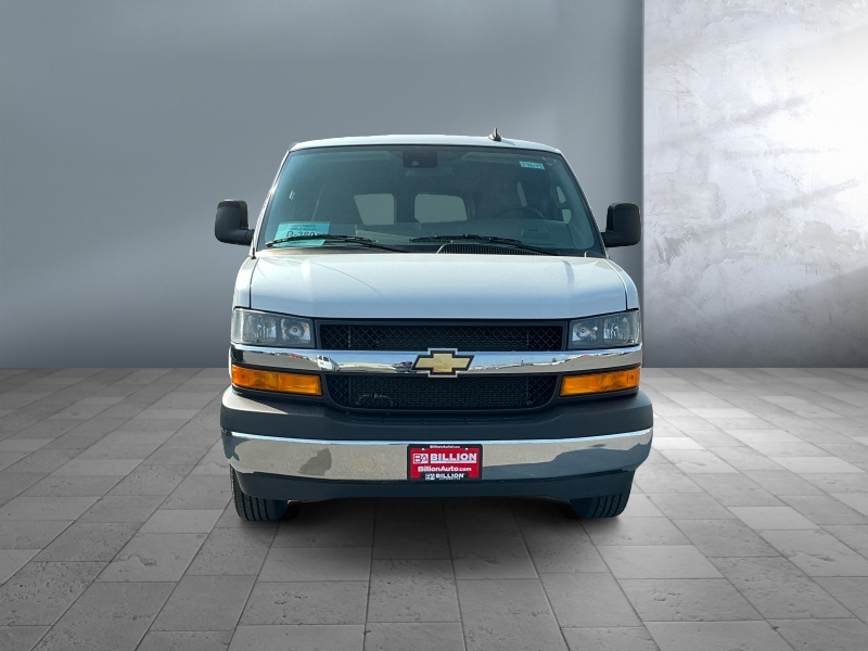 2025 Chevrolet Express Passenger