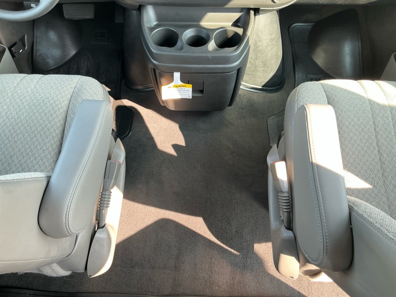 2025 Chevrolet Express Passenger