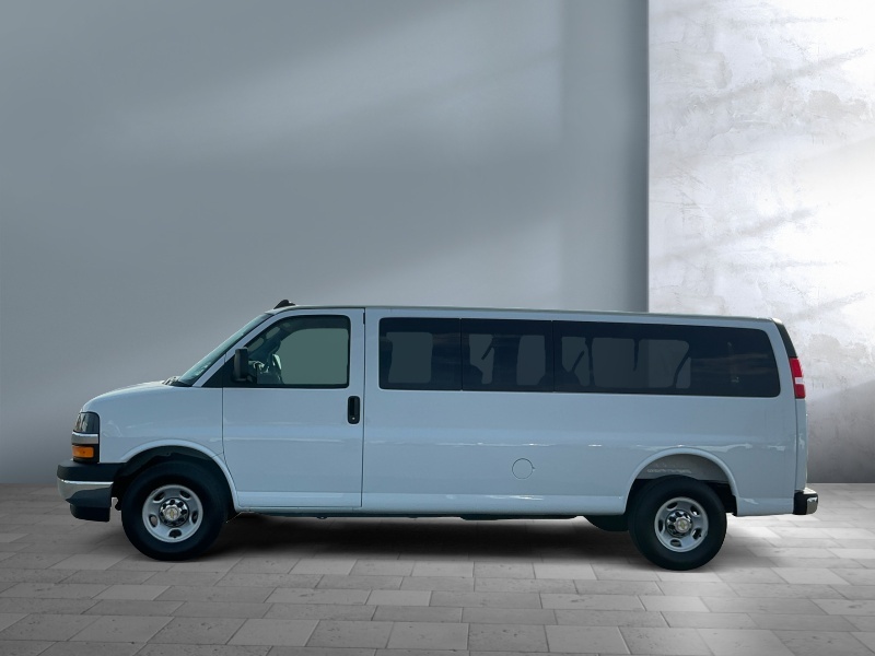 2025 Chevrolet Express Passenger