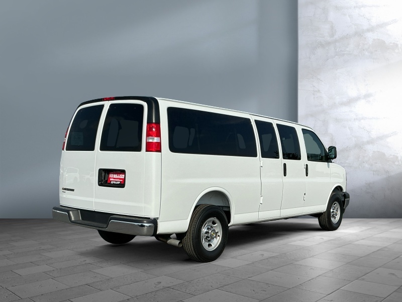 2025 Chevrolet Express Passenger