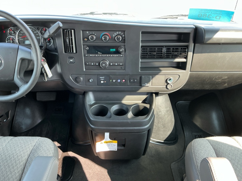 2025 Chevrolet Express Passenger