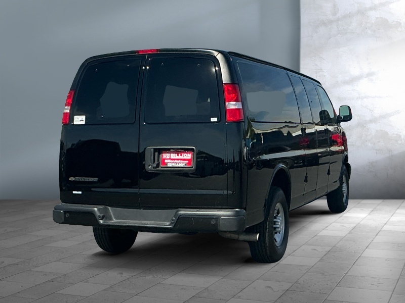 2025 Chevrolet Express Passenger