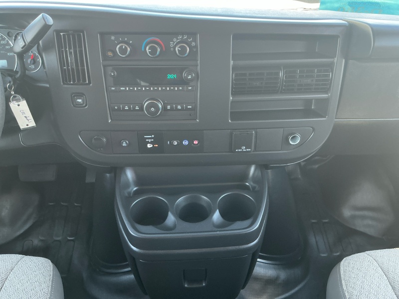 2025 Chevrolet Express Passenger