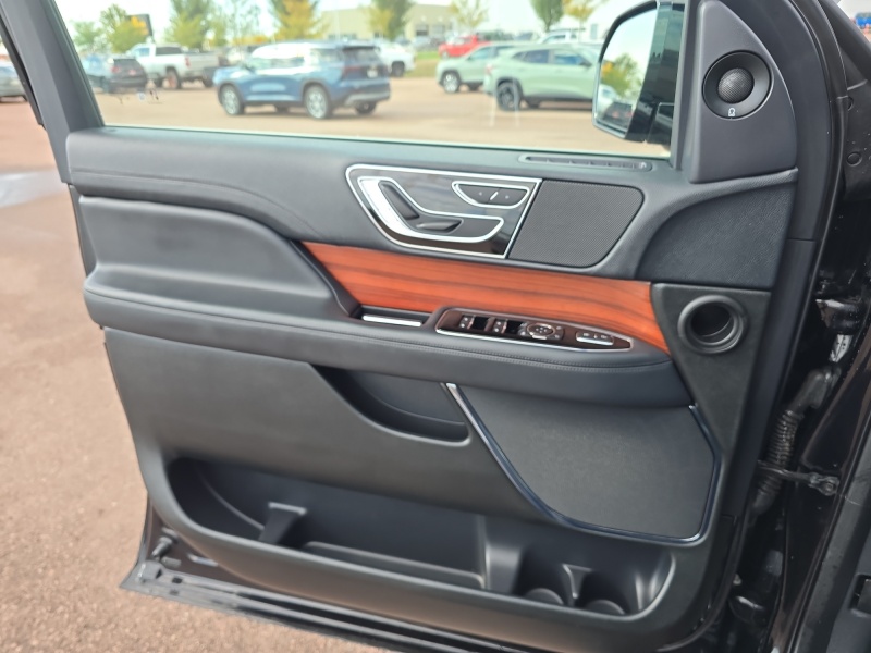 2024 Lincoln Navigator L