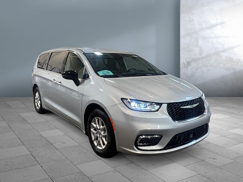 2024 Chrysler Pacifica