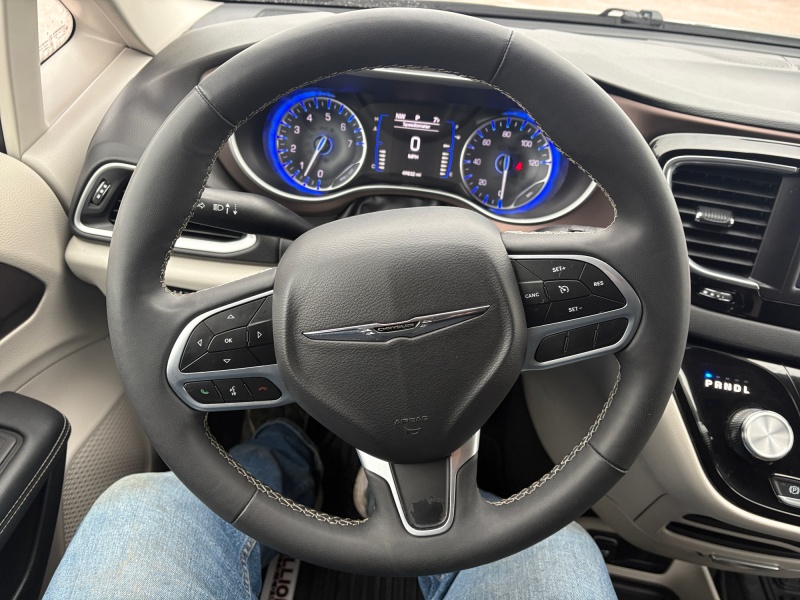 2024 Chrysler Voyager