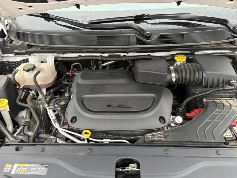 2024 Chrysler Voyager