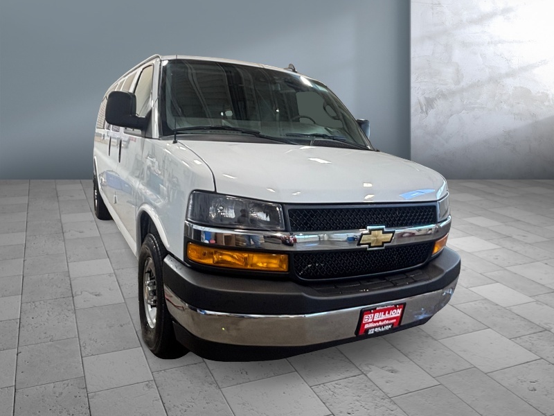 2025 Chevrolet Express Passenger
