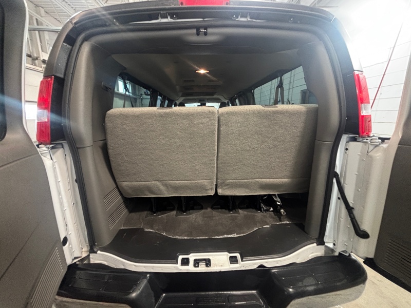 2025 Chevrolet Express Passenger