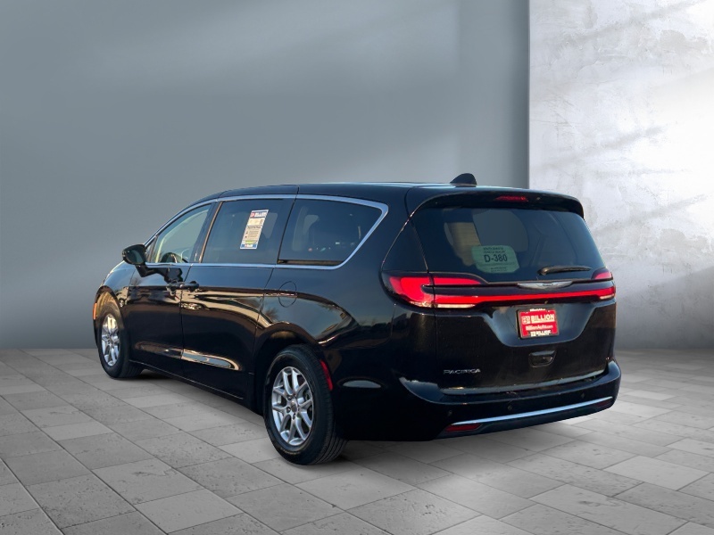 2024 Chrysler Pacifica