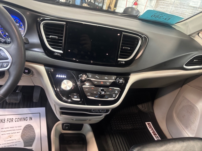 2024 Chrysler Pacifica