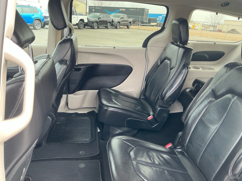 2022 Chrysler Pacifica