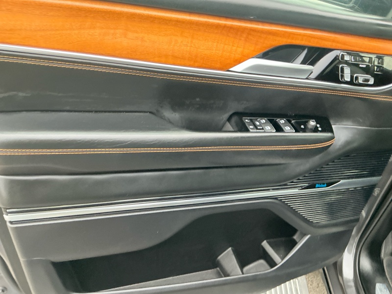 2024 Jeep Grand Wagoneer L