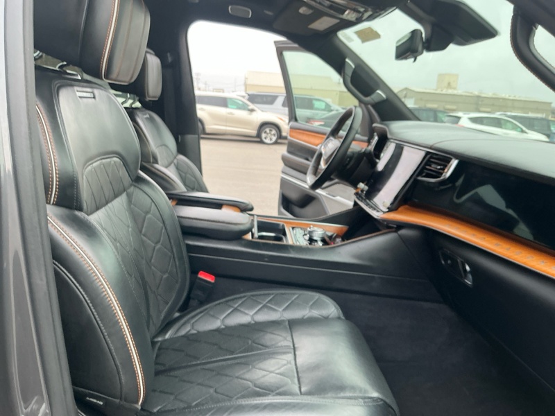 2024 Jeep Grand Wagoneer L