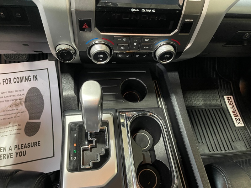 2015 Toyota Tundra 4WD Truck