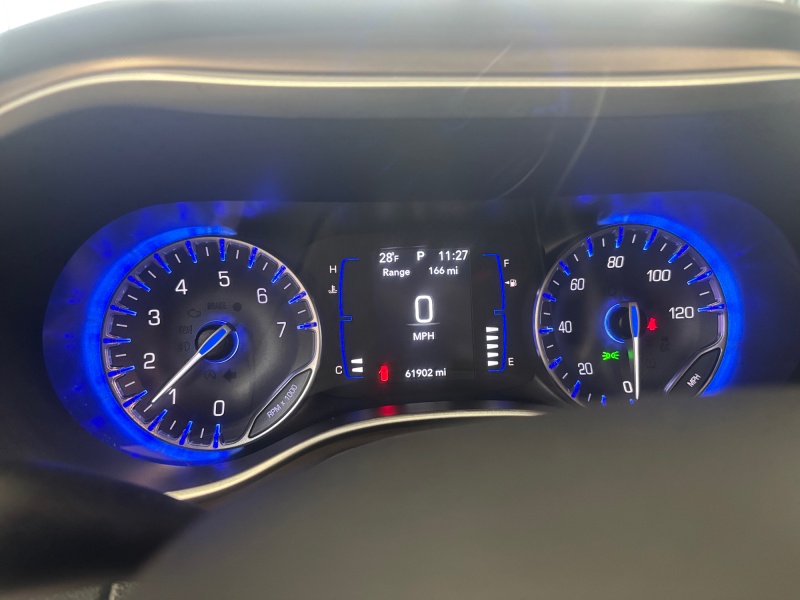 2023 Chrysler Voyager