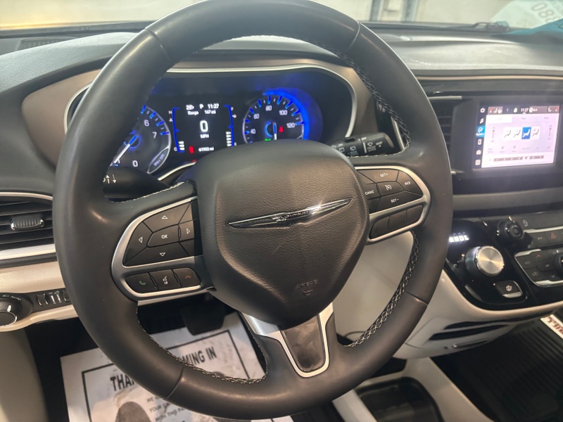 2023 Chrysler Voyager