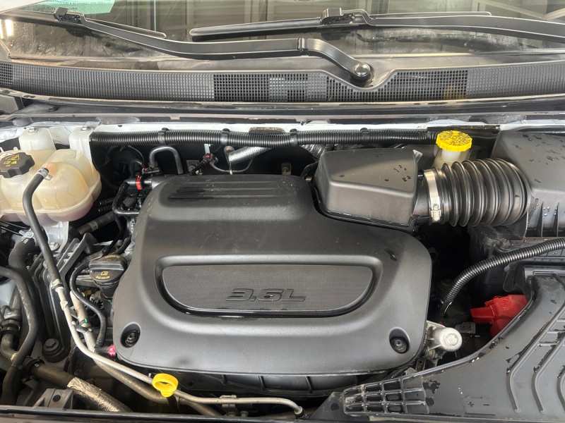 2023 Chrysler Voyager