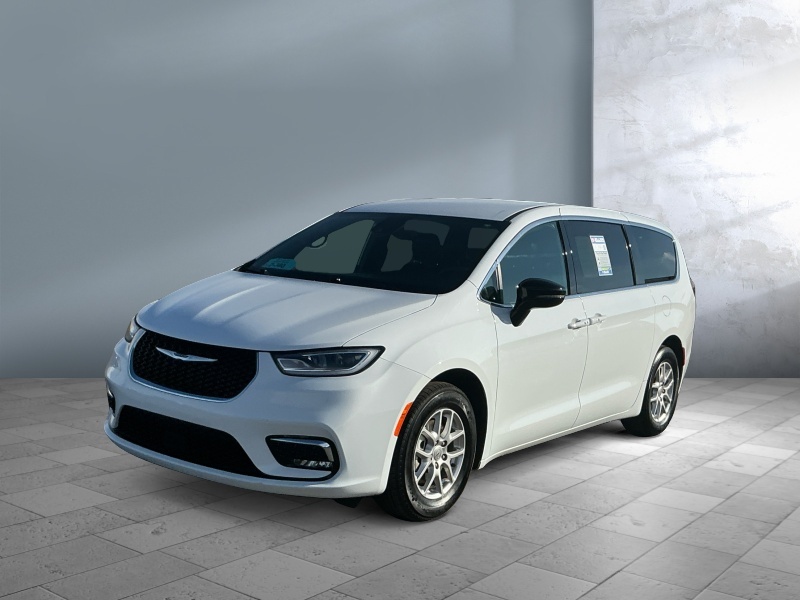 2025 Chrysler Pacifica