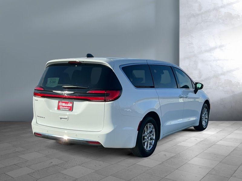 2025 Chrysler Pacifica