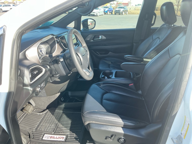 2025 Chrysler Pacifica