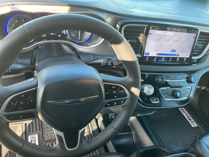 2025 Chrysler Pacifica