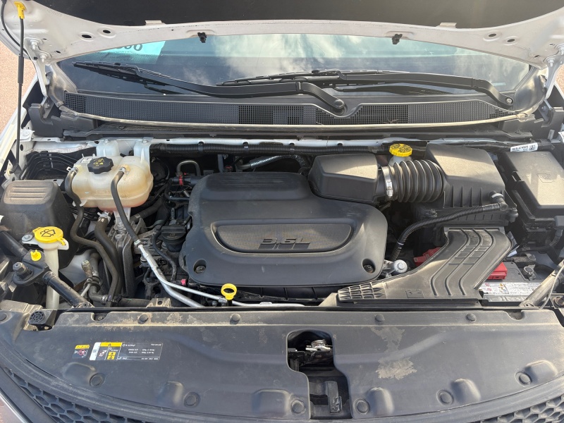 2023 Chrysler Voyager