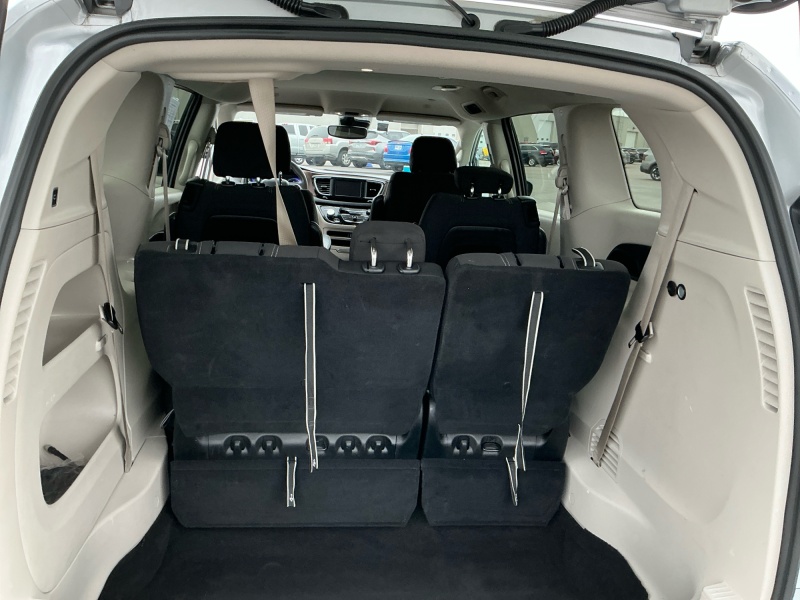 2024 Chrysler Voyager
