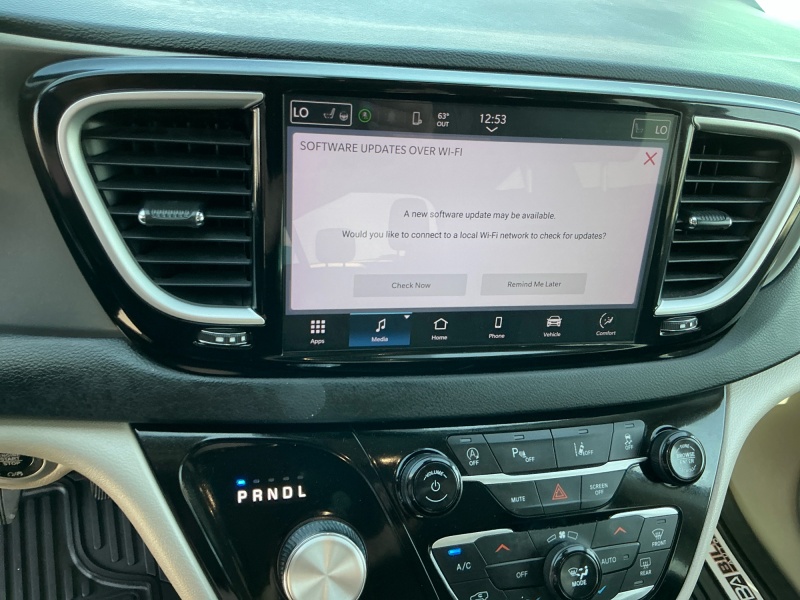 2024 Chrysler Pacifica