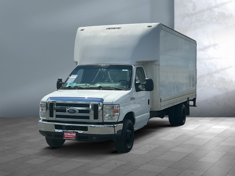 Used 2016 Ford Econoline Commercial Cutaway E-350 Super Duty 176 DRW Trucks
