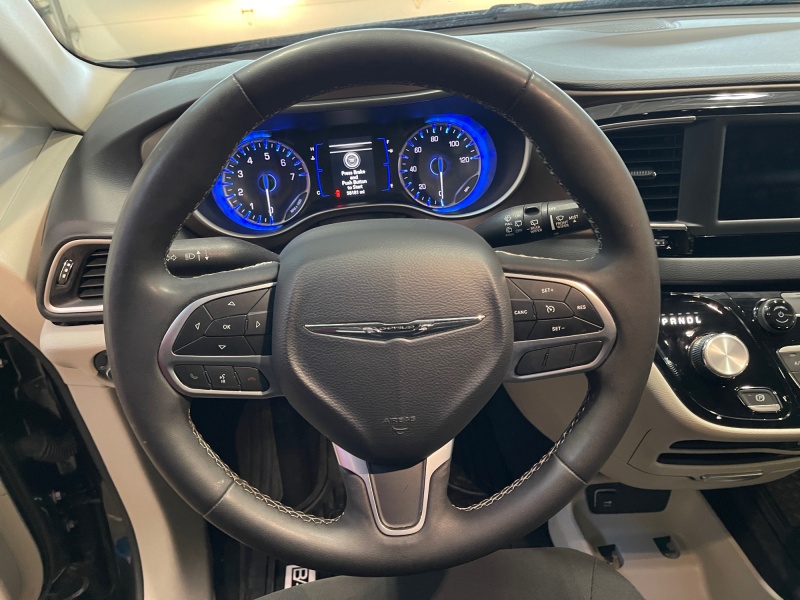 2023 Chrysler Voyager