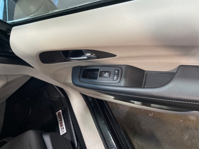 2023 Chrysler Voyager
