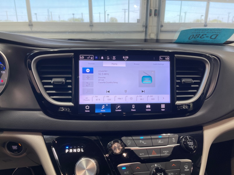 2024 Chrysler Pacifica