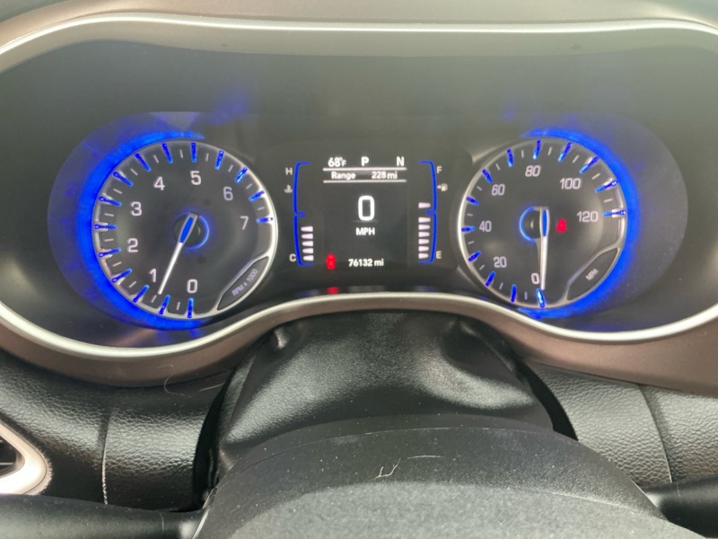 2023 Chrysler Voyager