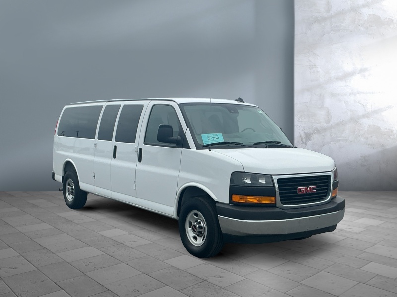 2025 GMC Savana Passenger