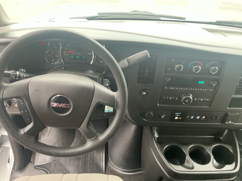 2025 GMC Savana Passenger