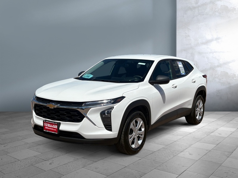 Used 2025 Chevrolet Trax LS Crossovers