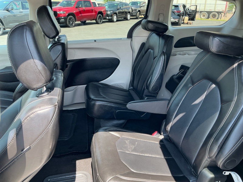 2024 Chrysler Pacifica
