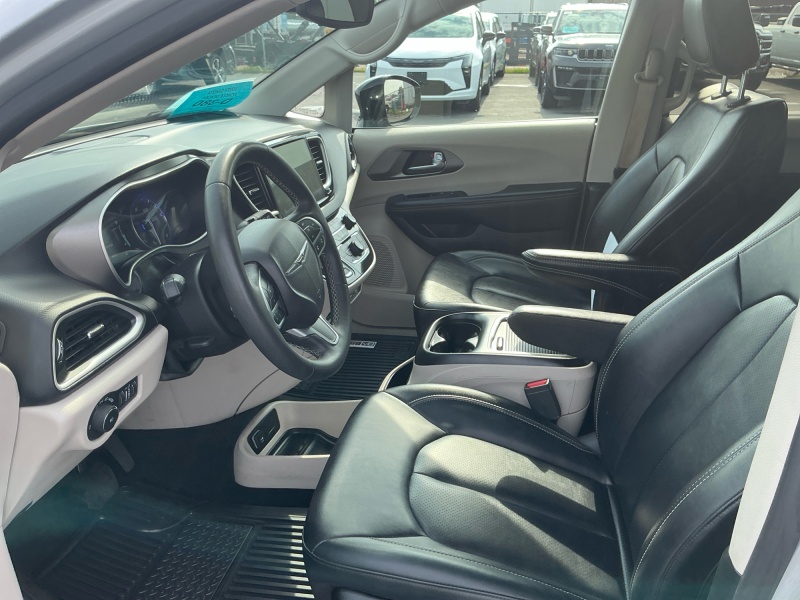 2024 Chrysler Pacifica