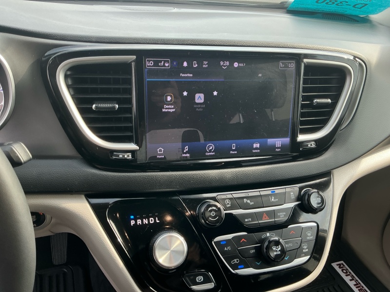 2024 Chrysler Pacifica