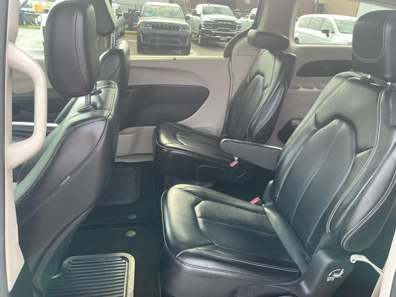 2024 Chrysler Pacifica