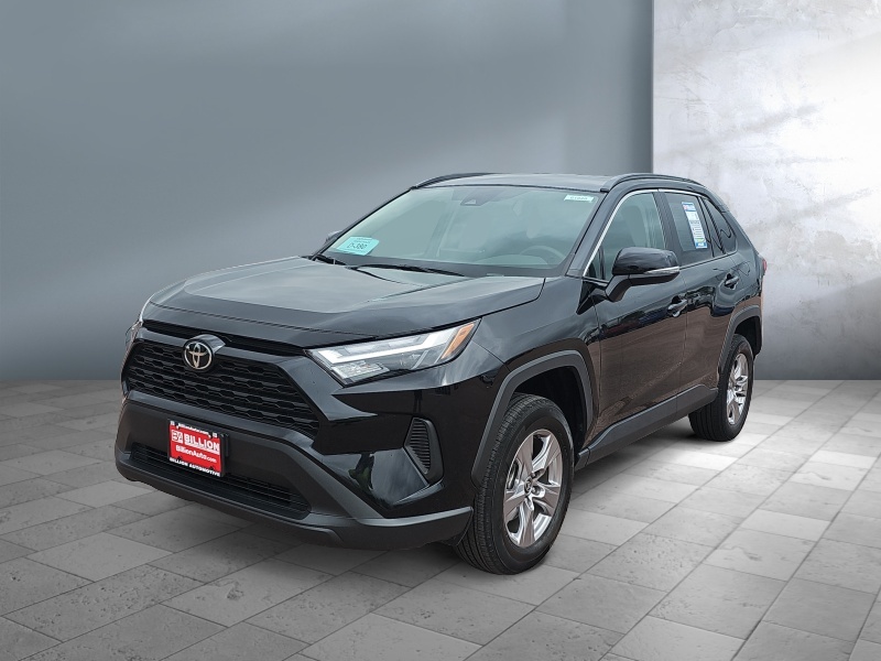 Used 2025 Toyota RAV4 XLE Crossovers