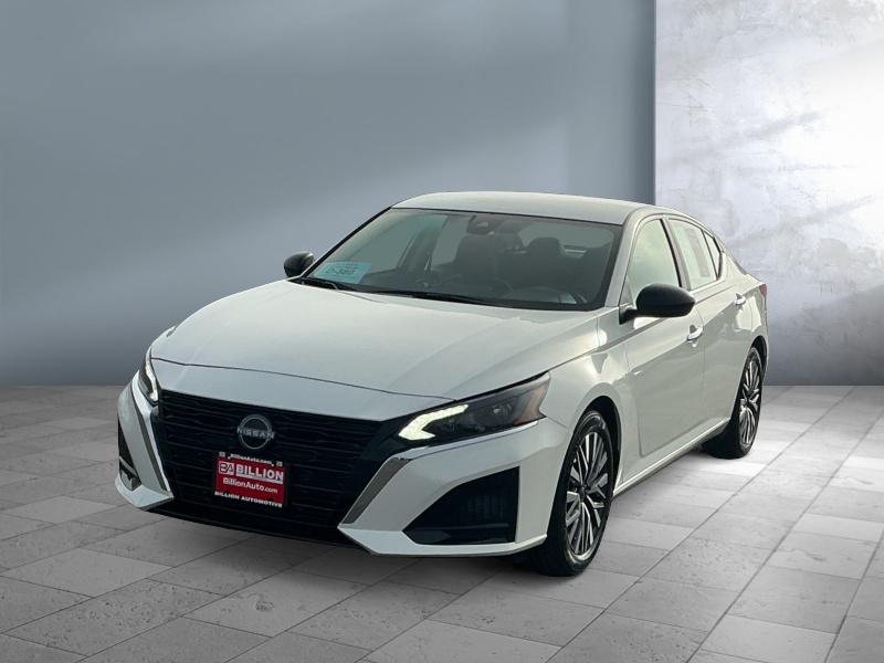 Used 2025 Nissan Altima SV