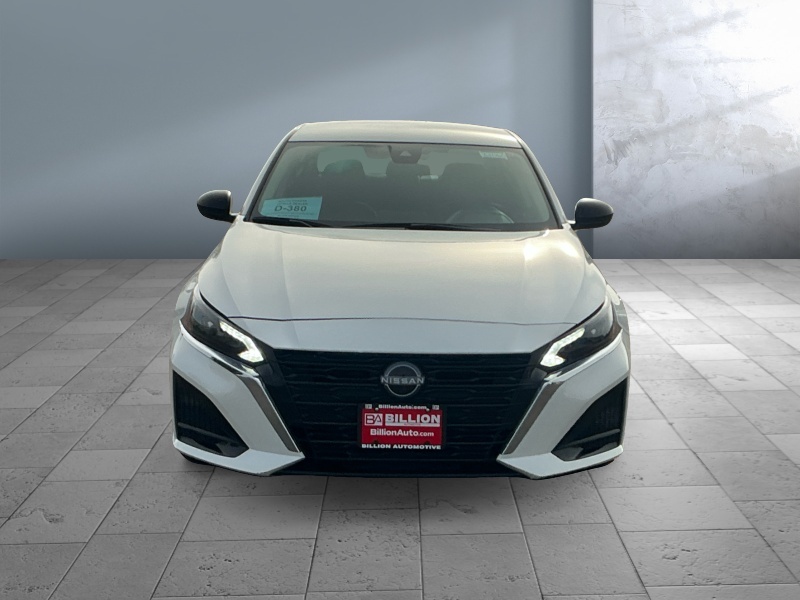 2025 Nissan Altima