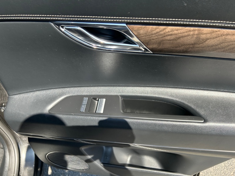 2024 Genesis GV80