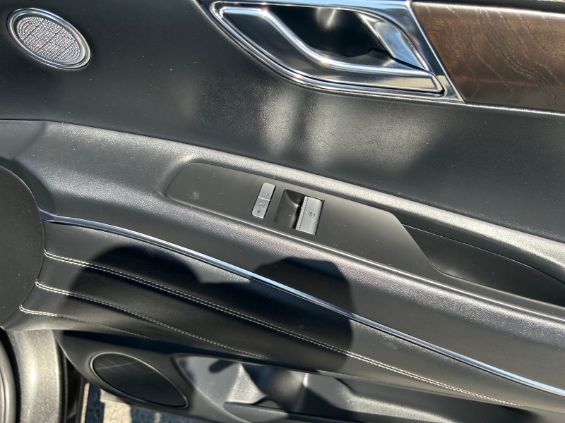2024 Genesis GV80