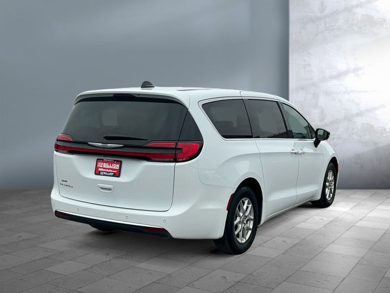 2024 Chrysler Pacifica